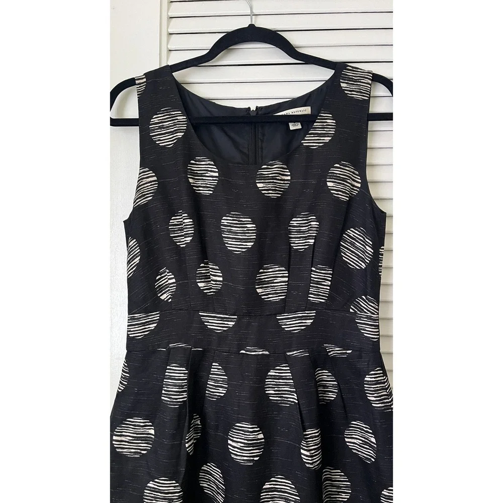 Banana Republic Big Dot Linen Blend Fit and Flare Dress Black Sz 4 - Picture 3 of 7